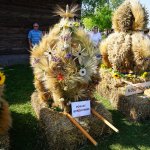 Wieniec dożynkowy reprezentujący Powiat Jędrzejowski